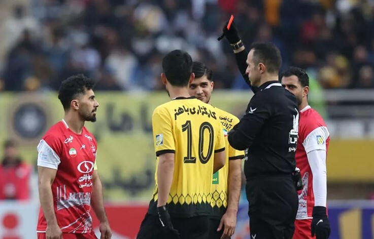 مدعی فرهنگ، اخلاق را باخت!
