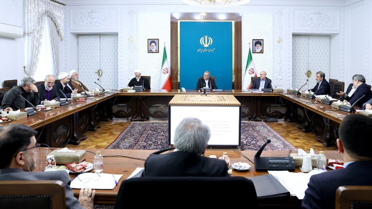 تمدید اختیارات ستاد تنظیم بازار برای کنترل و نظارت بر قیمت‌ها