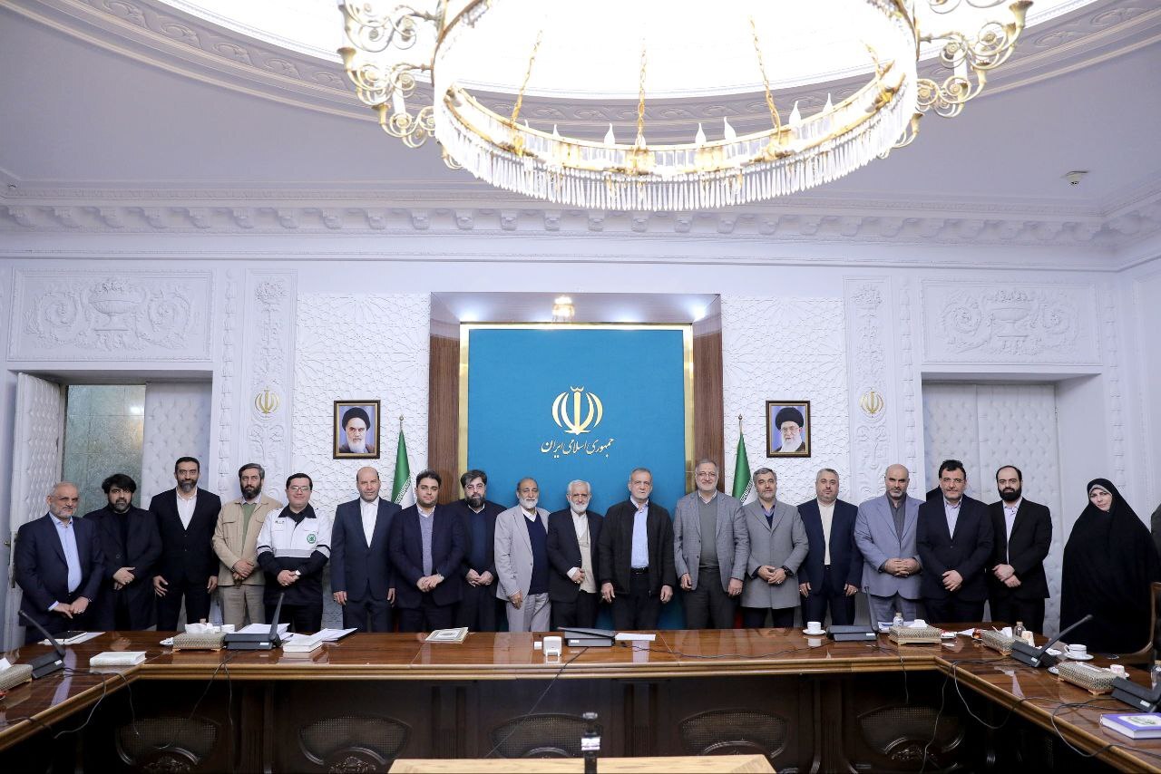 رئیس‌جمهور در دیدار با زاکانی: وضعیت زیستی شهر تهران قابل قبول نیست
