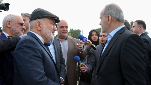 یک نقشه جامع و کارآمد برای ساماندهی حاشیه رود کارون تهیه شود