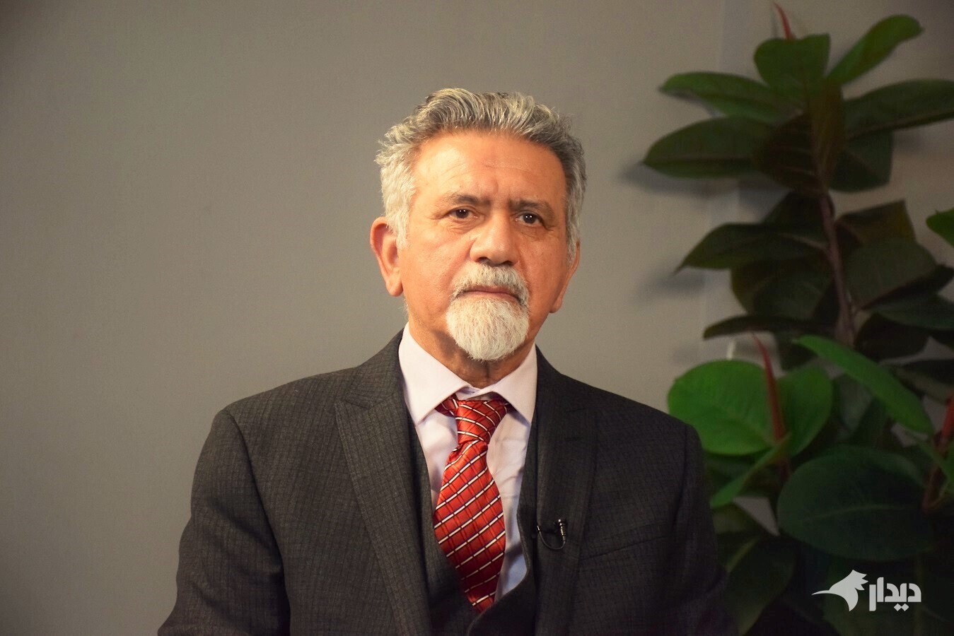 به یاد استاد جلال متینی، میراث دار فرهنگ و ادب پارسی