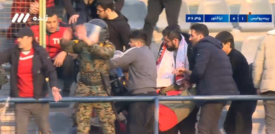 گزارش زنده: پرسپولیس ۱ - ۰ تراکتور