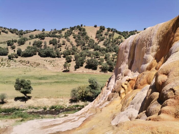 «گراوان»؛ چشمه‌ای بی‌نظیر در طبیعت سردشت