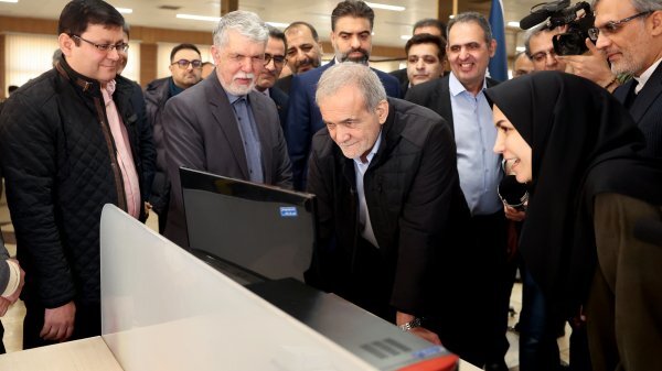 پزشکیان: قتل یک دانشجو می‌توانست به فاجعه تبدیل شود/ می‌خواستند مردم را به خیابان بکشانند