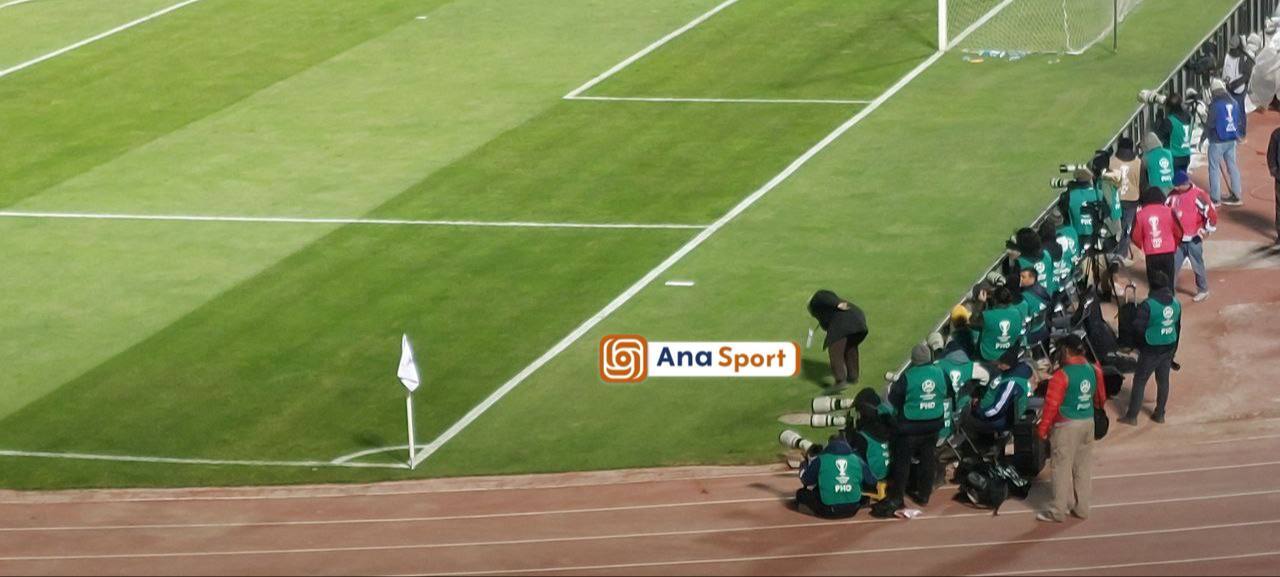 گزارش زنده: استقلال ۰ - ۰ النصر/ لیزراندازی!