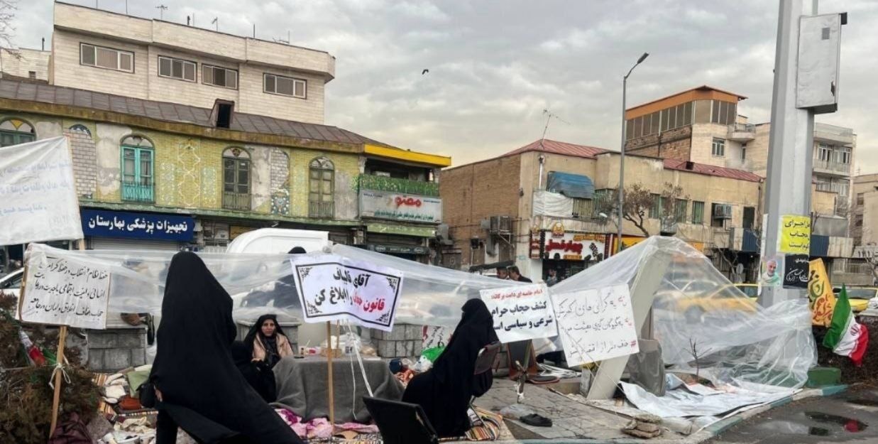 چند می‌گیری تحصن کنی؟