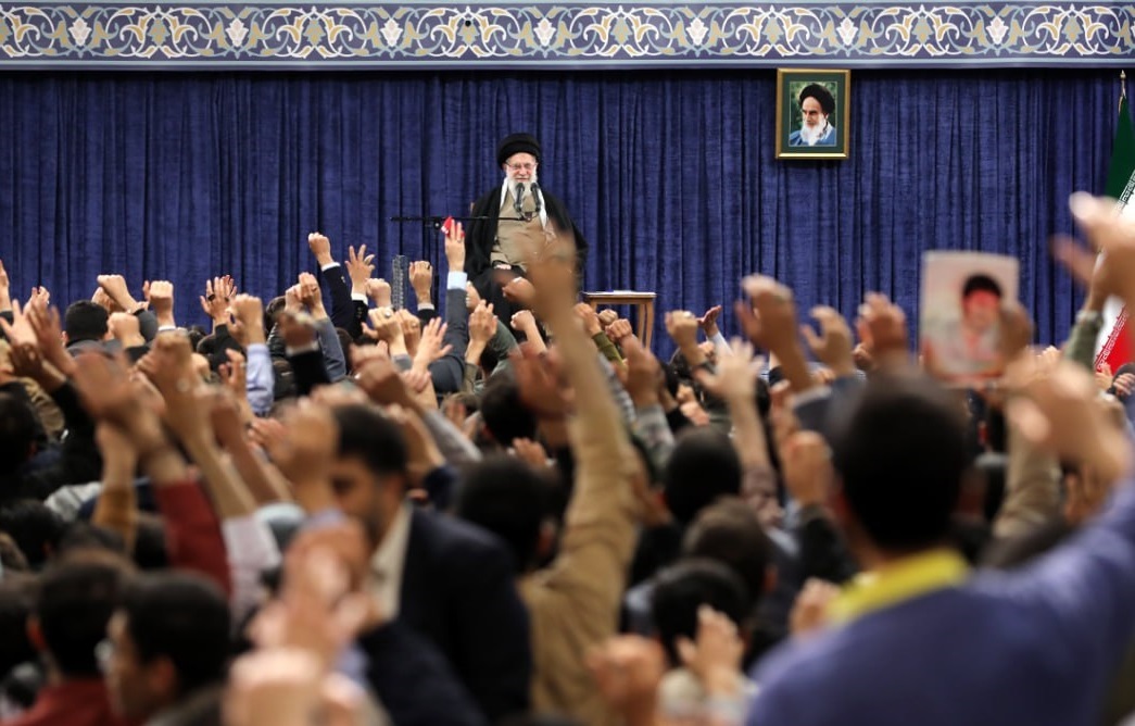 دیدار جمعی از دانشجویان با رهبر انقلاب