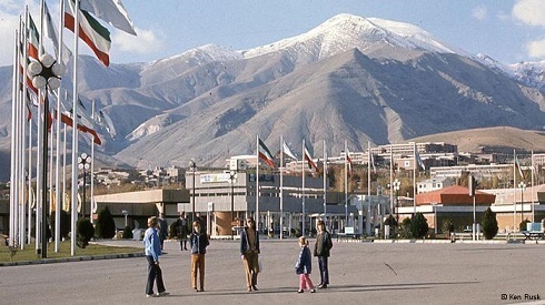 نوستالژی دهه پنجاه دیگر رقیب دهه شصت نیست