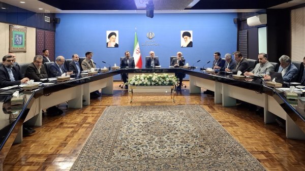 نشست رئیس‌جمهور با وزیر و مدیران وزارت صمت