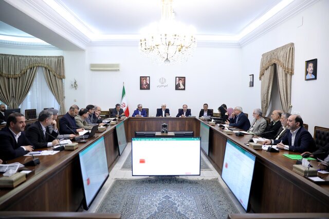 با سودجویان برخورد شود