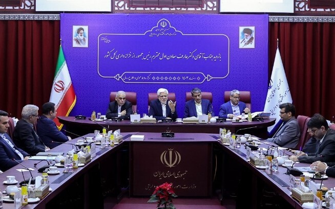معاون پزشکیان: شرایط کنونی با دهه ۶۰ تفاوتی ندارد