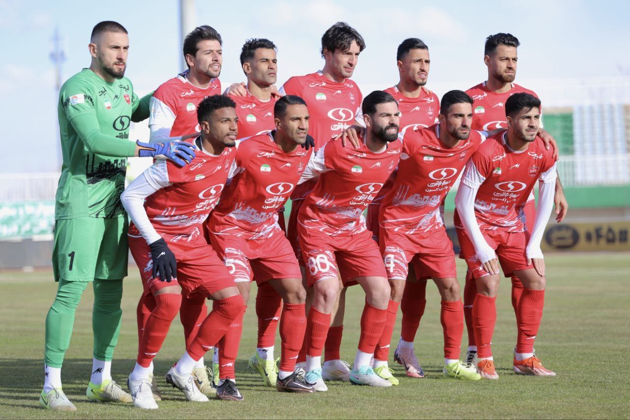 گزارش زنده: آلومینیوم ۰ - ۰ پرسپولیس/ پایان نیمه‌اول