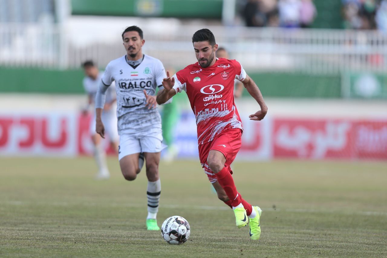 گزارش زنده: آلومینیوم ۰ - ۰ پرسپولیس/ پایان نیمه‌اول