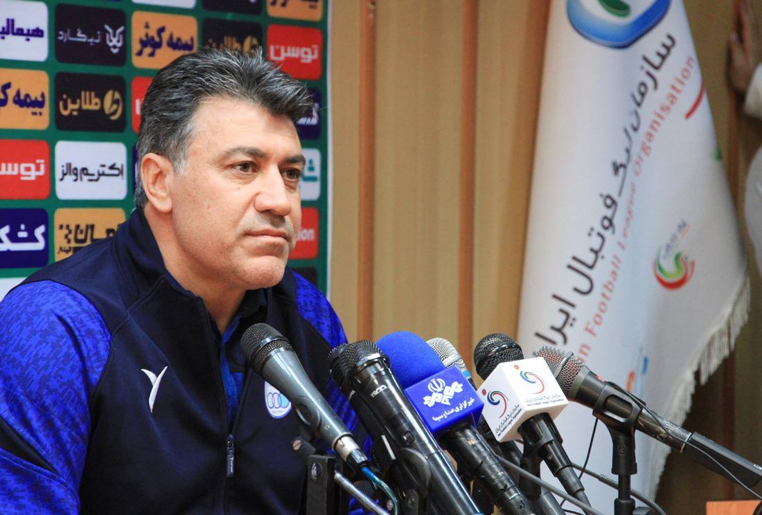 نوازی: برابر پرسپولیس تنها نیستم و ۱۱ مربی دارم