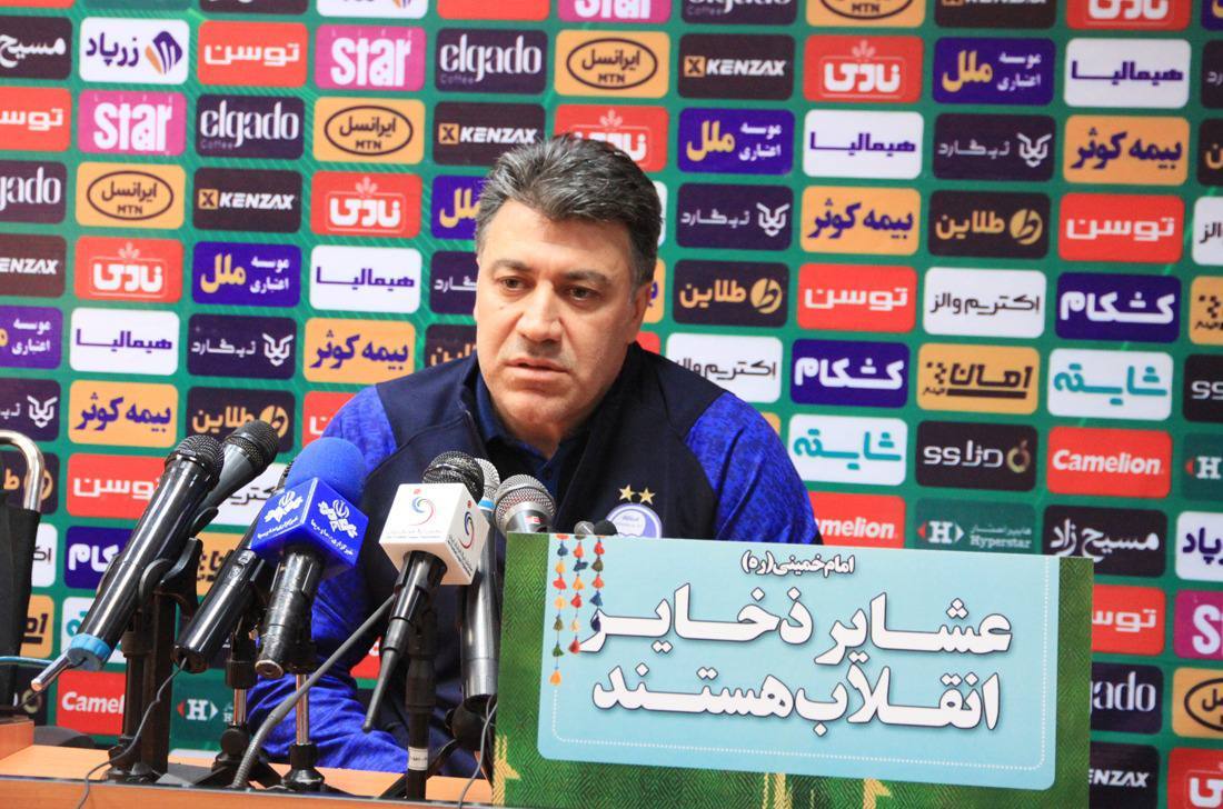 نوازی: برابر پرسپولیس تنها نیستم و ۱۱ مربی دارم