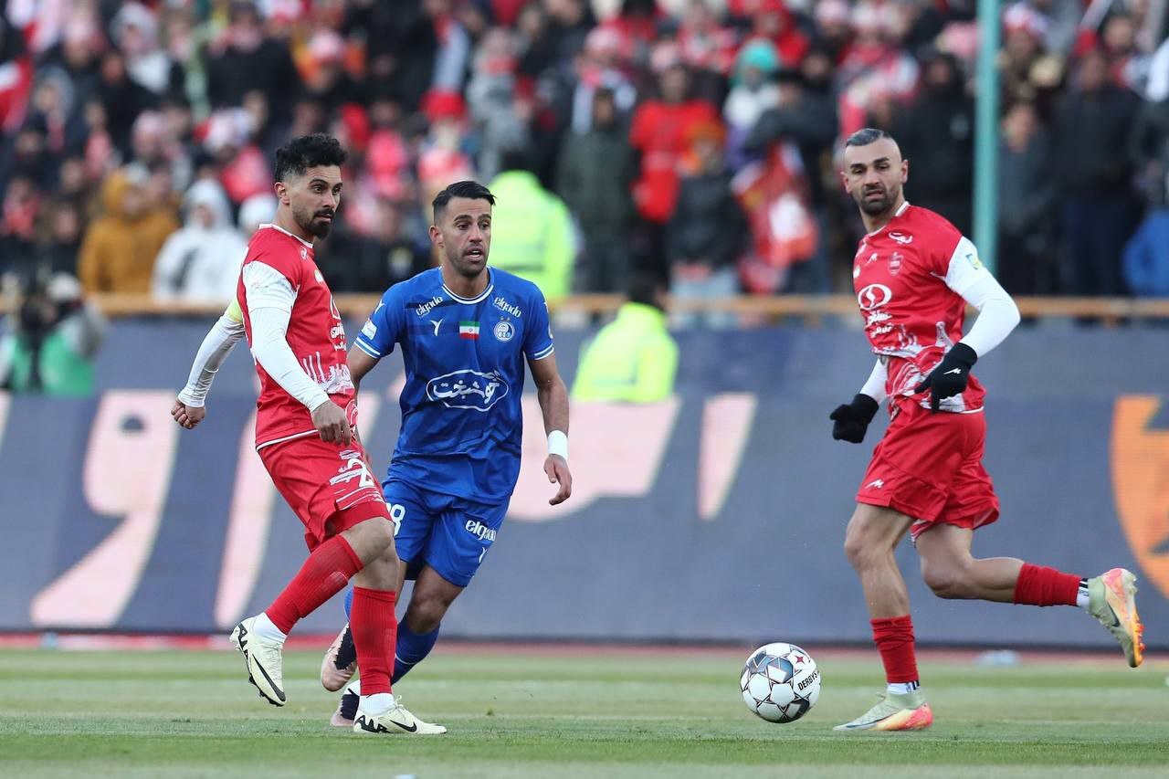 گزارش زنده: پرسپولیس ۱ - ۰ استقلال/ وقتی دورسون راضی به دادن پنالتی نبود! +ویدیو
