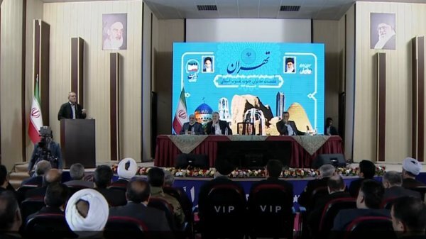پزشکیان: نگفتیم مذاکره نمی‌کنیم، قرار نیست مقابل قلدرها سر خم کنیم