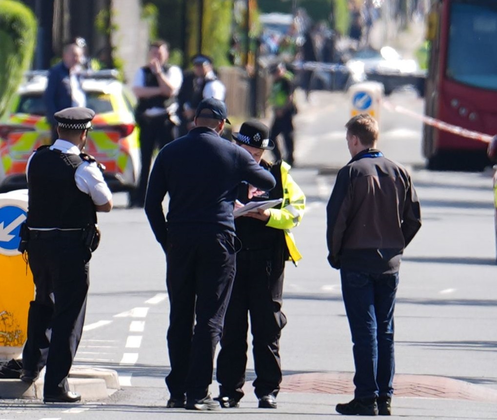 حمله مرد «شمشیربه‌دست» در لندن؛ یک نوجوان کشته شد