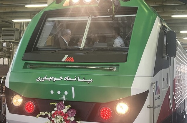 رونمایی از لوکوموتیو ۴٠٠٠ اسب بخاری ایرانی
