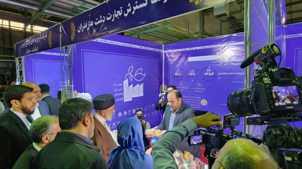 احیای ۳۹۵ واحد راکد تولیدی با حضور رئیسی