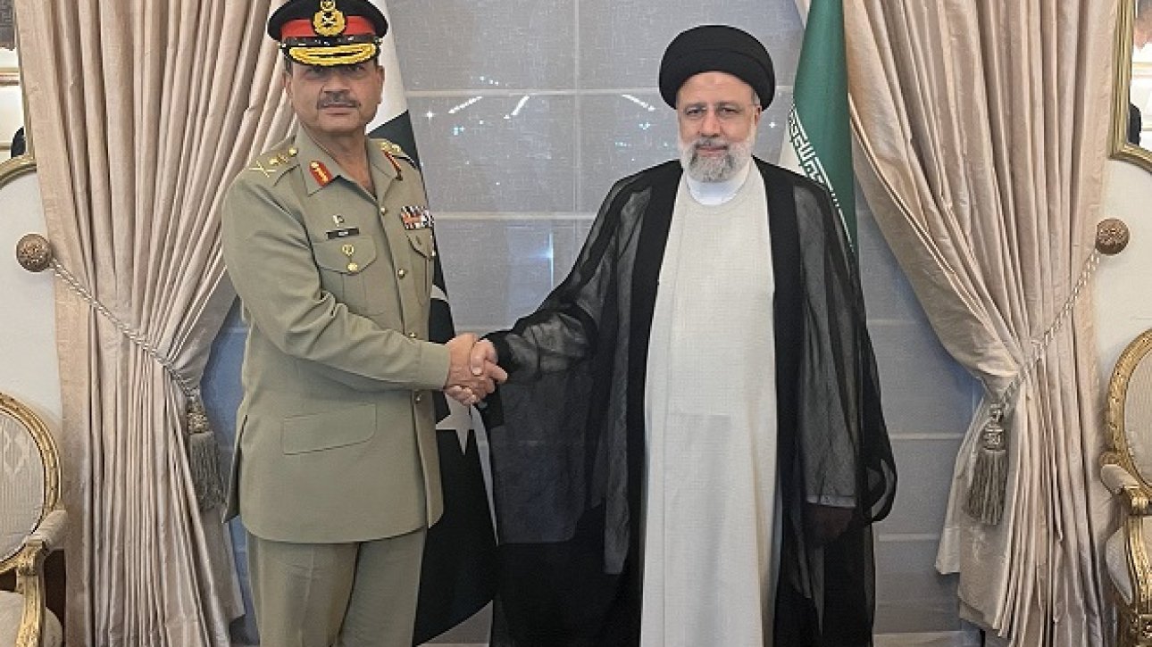 همکاری قوای مسلح ایران و پاکستان برای صلح و ثبات در منطقه