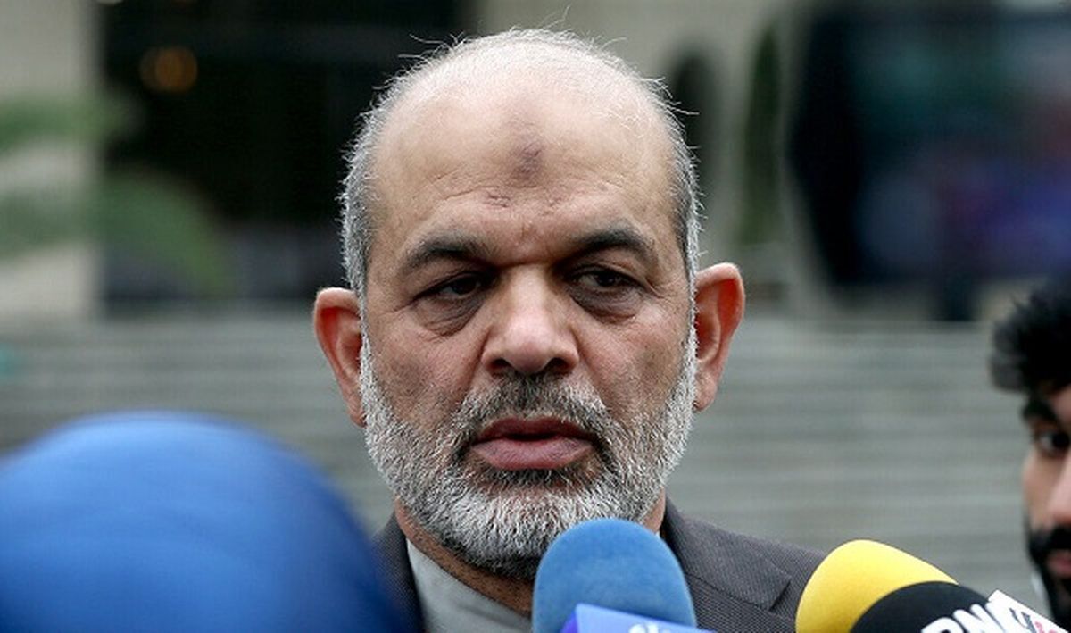 وحیدی: اجرای طرح انسداد مرز‌ها در حال پیگیری است