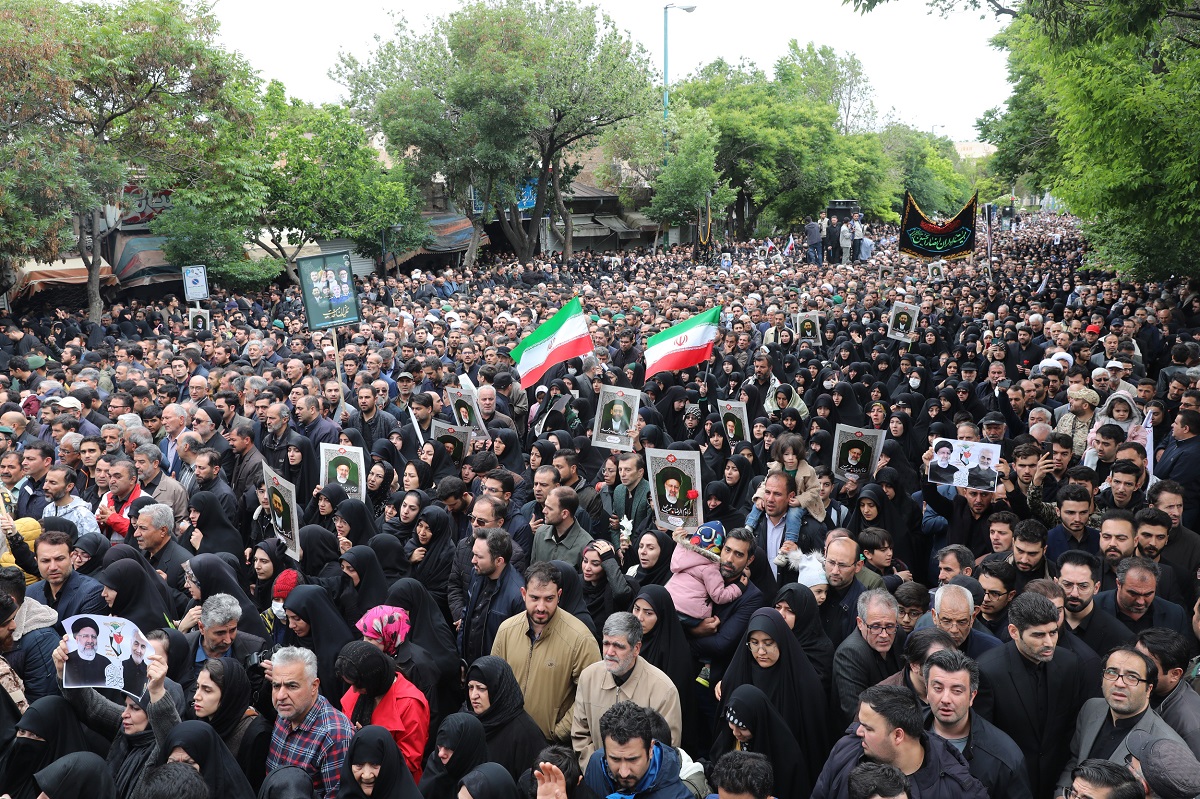 سانحه هوایی ورزقان/ پایان مراسم تشییع پیکر رئیس‌جمهور در تبریز و بدرقه در فرودگاه +ویدیو