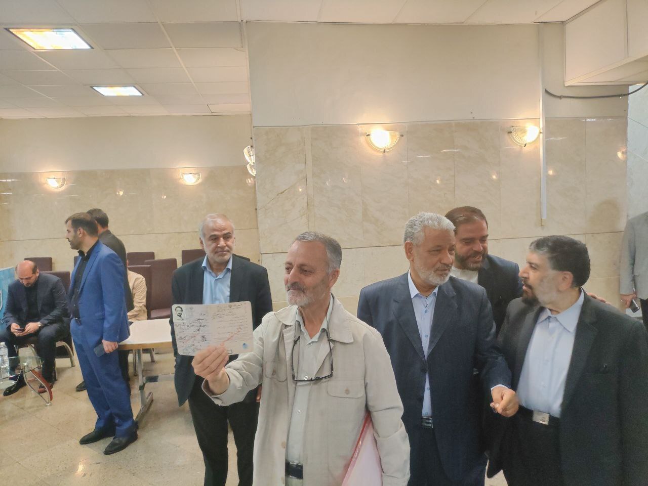 ثبت‌نام انتخابات ریاست جمهوری؛ وزیر ارشاد آمد +ویدیو