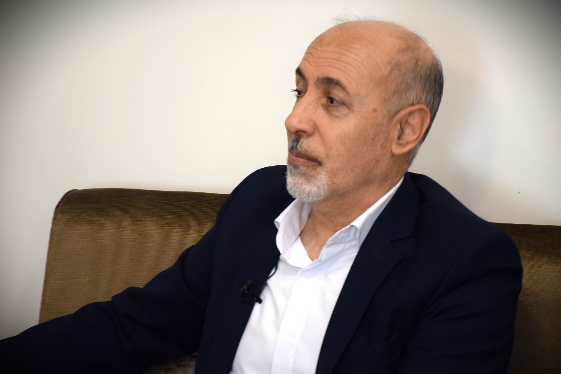 امام علی (ع) نسبت و مشروعیت حکمرانی و خلافتش را انتصاب معرفی کرد یا انتخاب مردم؟/ در موضوع حکمرانی،حکومت مشروعیتش باید از مردم و اقبال مردم باشد