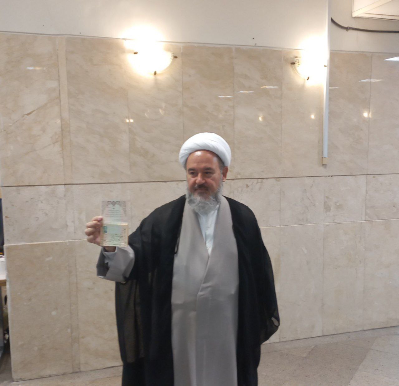 آخرین روز ثبت‌نام کاندیدا‌های انتخابات؛ حضور نادران و سبحانی