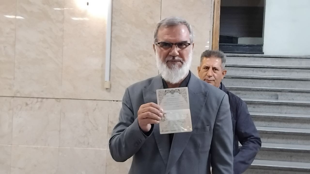 آخرین روز ثبت‌نام کاندیدا‌های انتخابات؛ اسحاق جهانگیری آمد +ویدیو