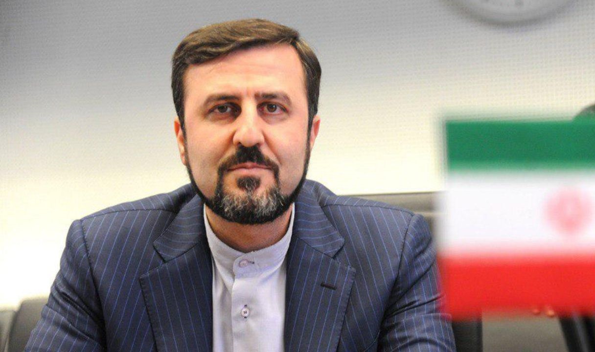 واکنش غریب آبادی به بازداشت یک تبعه ایرانی در فرانسه
