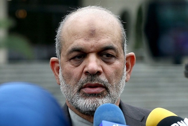 واکنش‌ها به اولین مناظره؛ تمجید یک جامعه‌شناس از ظریف: سلطنت دروغ پایدار نمی‌ماند