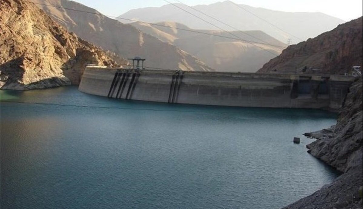 سد اکباتان در آستانه سرریز قرار گرفت