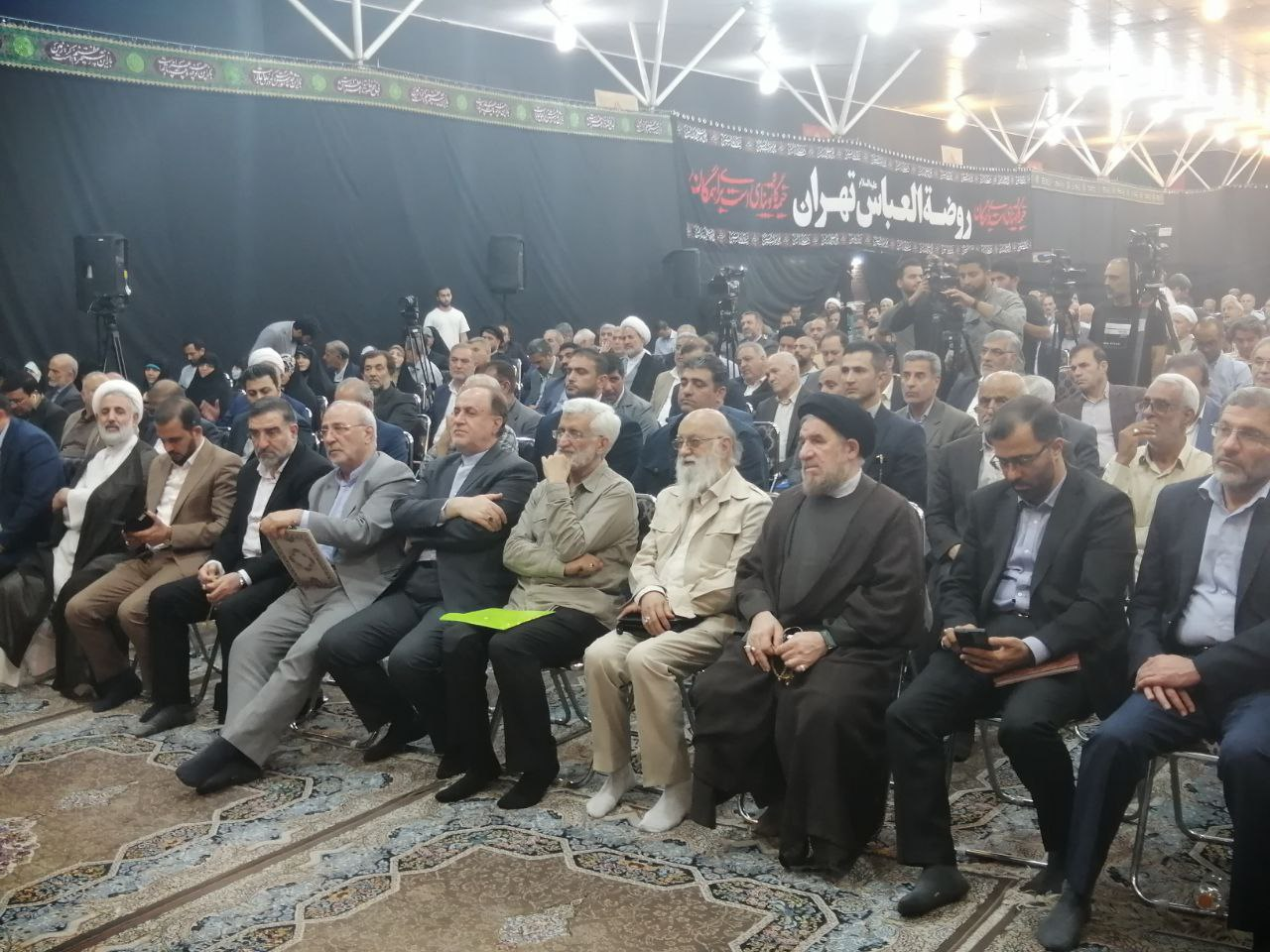 حضور جلیلی در جمع نمایندگان فعلی و ادوار مجلس