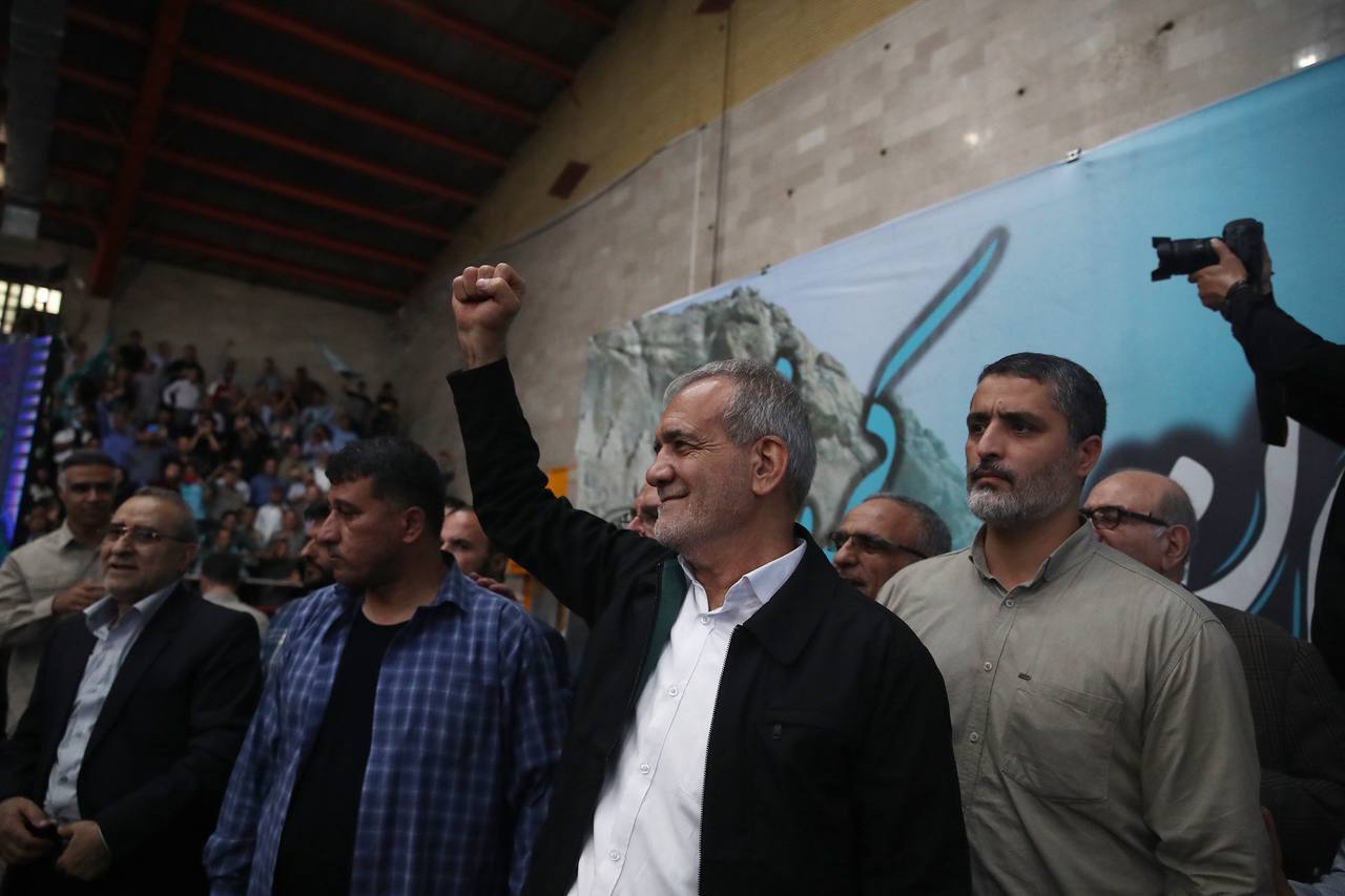 پزشکیان: پیگیر مشکل کولبران، بازنشستگان، کارمندان و کارگران خواهم بود