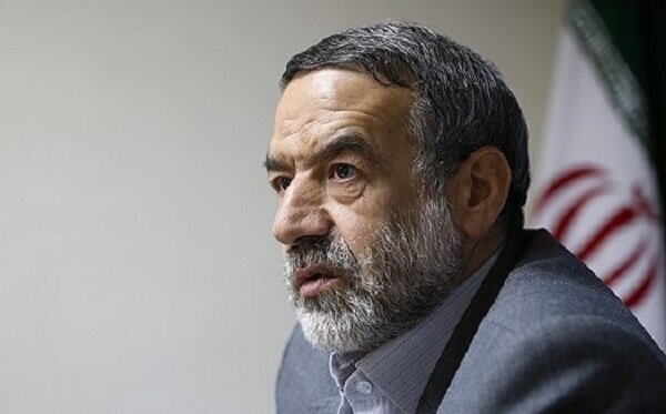 غضنفری: پزشکیان از افراد حاشیه‌دار در دولت روحانی استفاده نکند!