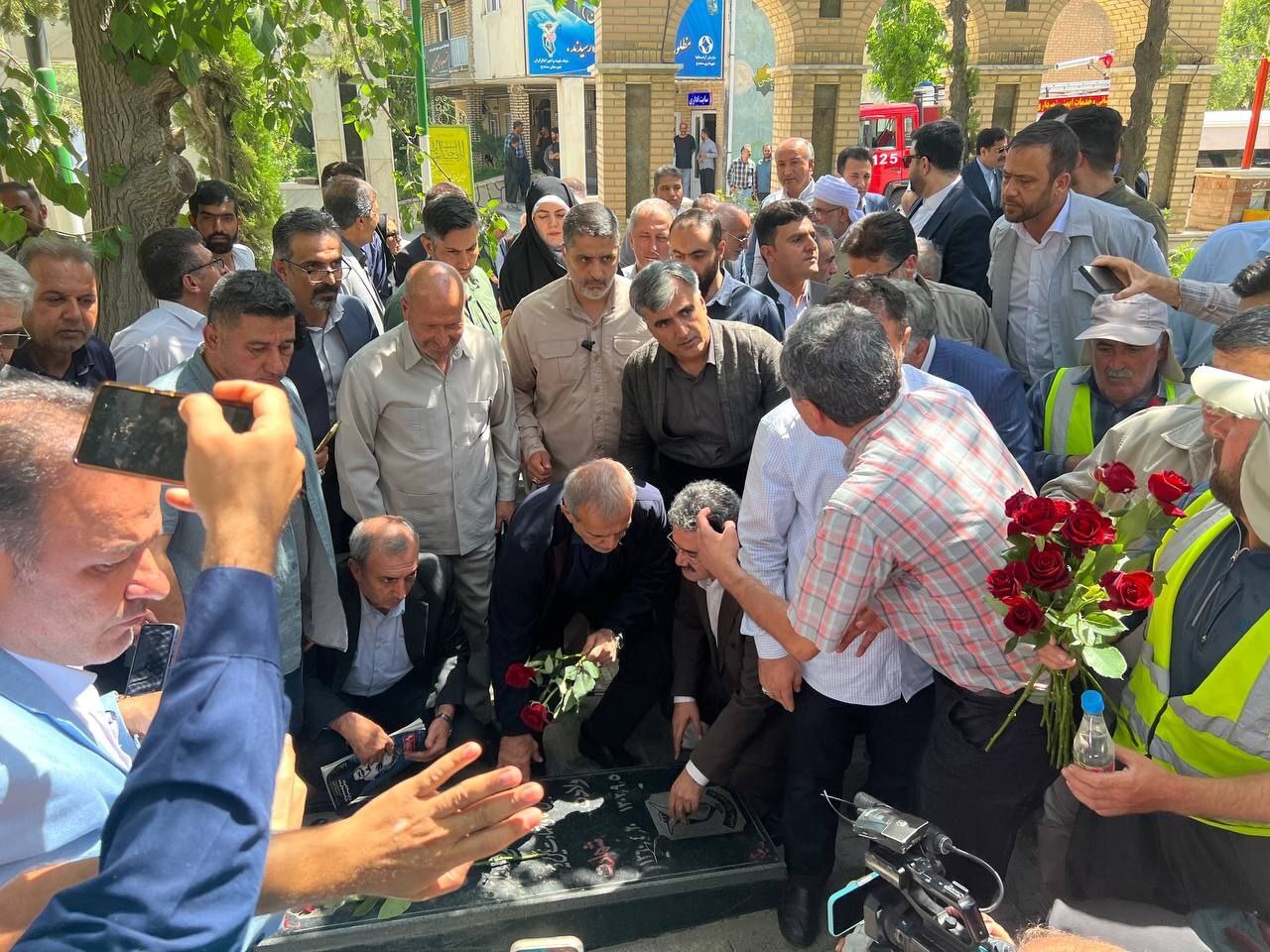 واکنش‌ها به مناظره سوم؛ پزشکیان در راه کردستان/ بی‌توجهی به لایحه‌ زنان/ نامزدهای اصولگرا درباره حقوق زنان تناقض‌گویی کردند