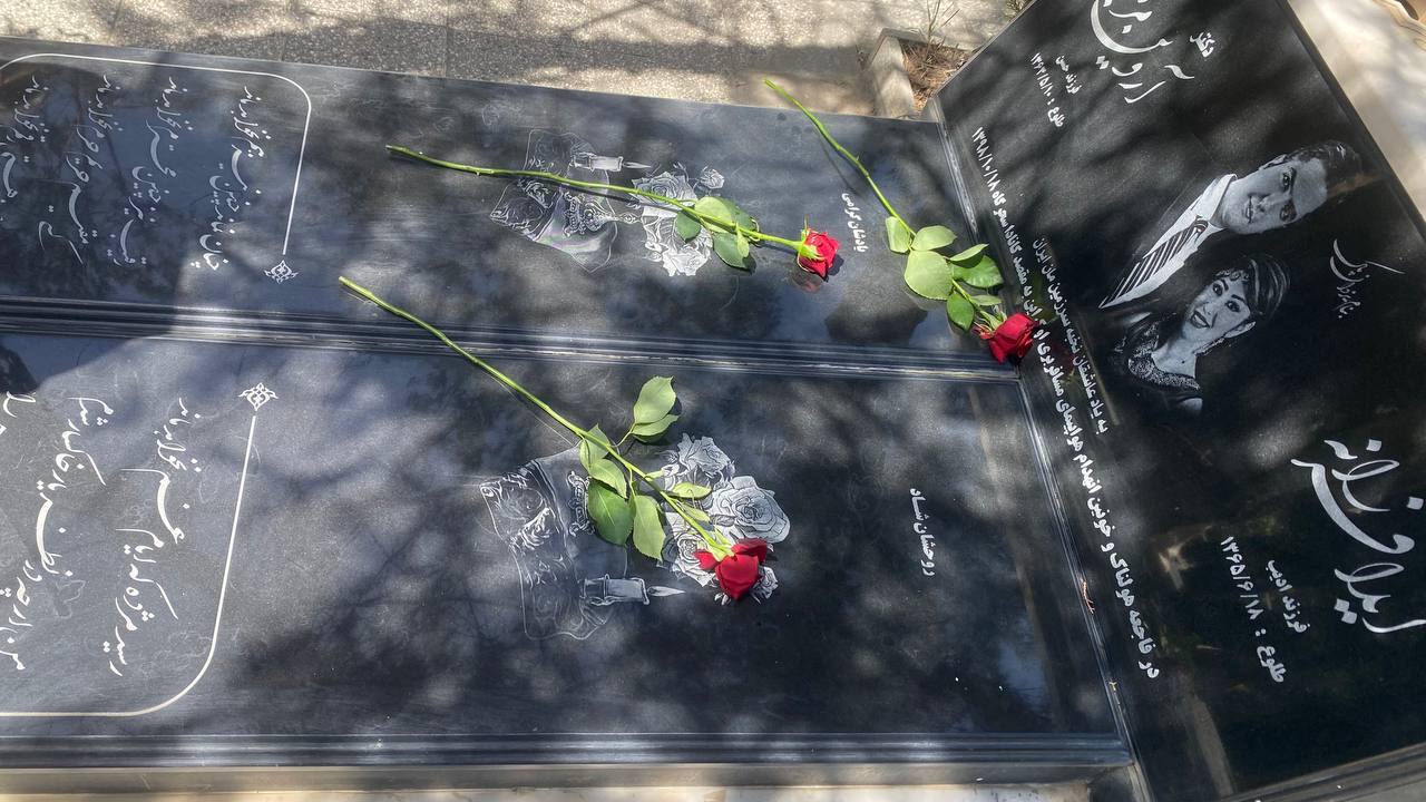 واکنش‌ها به مناظره سوم؛ نامزدهای اصولگرا درباره حقوق زنان تناقض‌گویی کردند/ حضور پزشکیان در گلزار شهدای سنندج +عکس