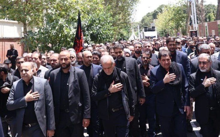 حضور پزشکیان و مخبر در اجتماع عزاداران حسینی