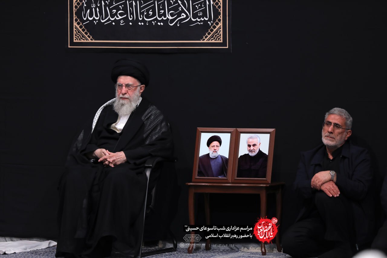 مراسم عزاداری شب تاسوعا با حضور رهبر انقلاب