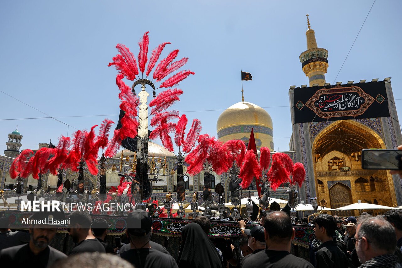 عزاداری عاشورا در حرم امام رضا(ع)