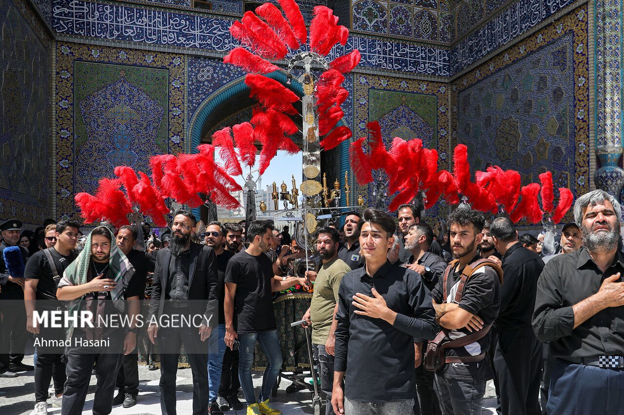 عزاداری عاشورا در حرم امام رضا(ع)