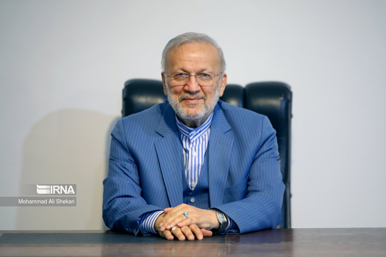 انتخابات ۸ تیر؛ همایش حامیان پزشکیان/ دیدار قالیباف با جوادی آملی/ کنایه به زاکانی؛ وعده طلا می‌دهی اما بلیت اتوبوس را گران کردی!