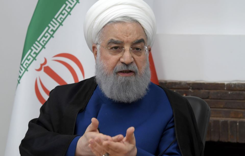 حمایت روحانی از پزشکیان
