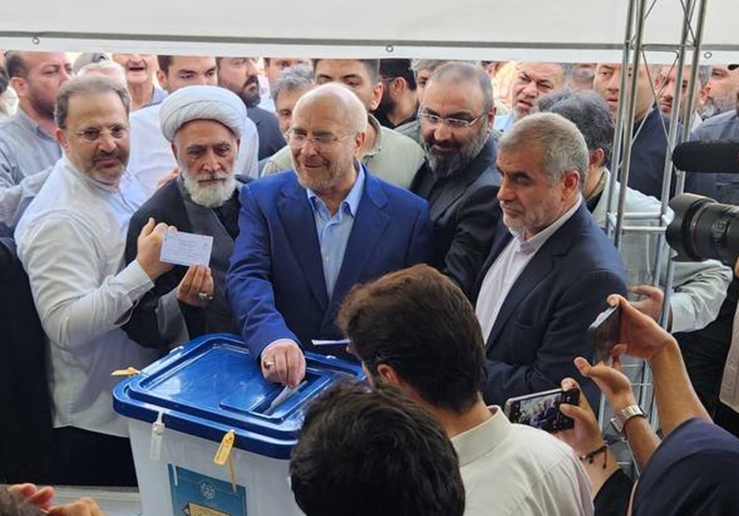 رهبر انقلاب رای دادند/ حضور پورمحمدی در حسینیه ارشاد/ محمد خاتمی رای خود را به صندوق انداخت +ویدیو
