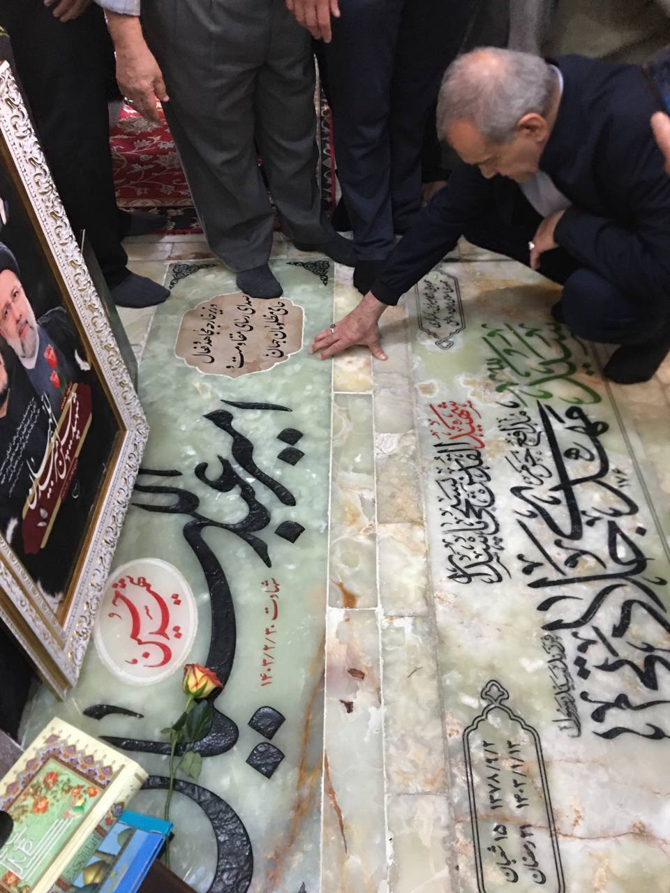 رهبر انقلاب رای دادند/ پزشکیان در بیمارستان رای داد/ حضور جنتی +عکس