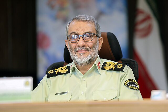 پلیس