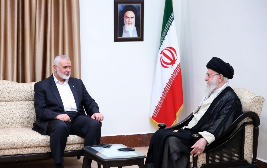 رهبر انقلاب: اسرائیل مجازات سختی را برای خود فراهم ساخت/ خونخواهی هنیه را وظیفه خود می‌دانیم