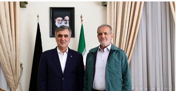 ادامه دیدارهای وزیران دولت سیزدهم با پزشکیان